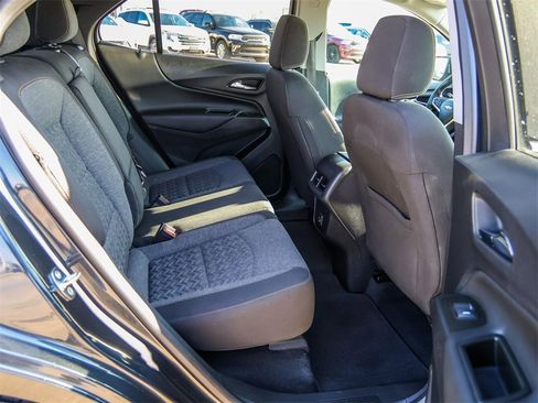 Used 2022 Chevrolet Equinox LT image 19