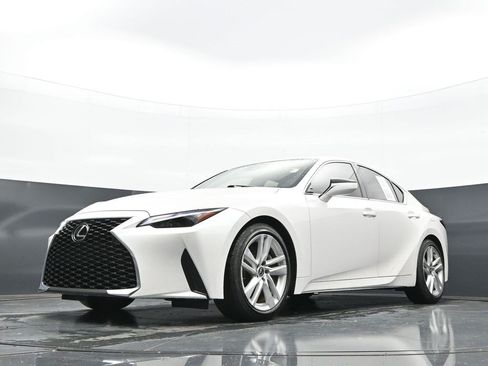 Used 2023 Lexus IS 300 w/ Comfort Package RWD image 24