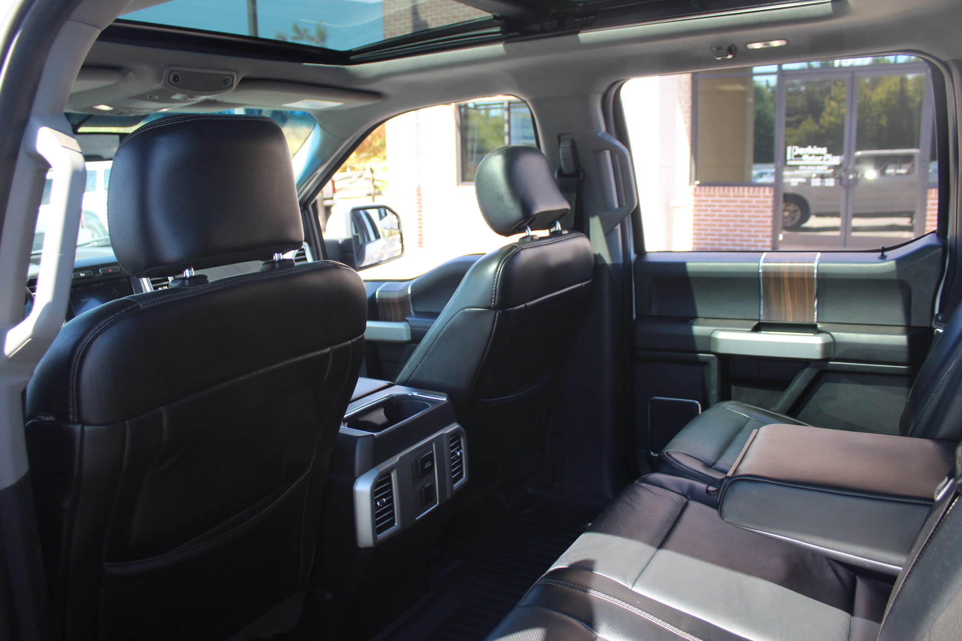 Used 2016 Ford F150 Lariat RWD image 27