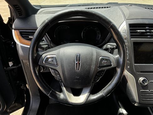 Used 2019 Lincoln MKC Reserve w/ MKC Climate Package FWD image 36