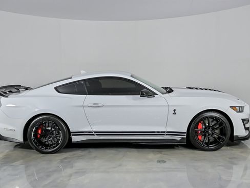 Used 2021 Ford Mustang Shelby GT500 w/ Technology Package image 14