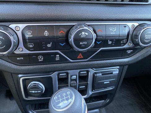 Certified 2025 Jeep Wrangler Unlimited Sport AWD/4WD image 14