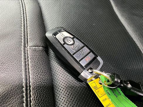 Used 2020 Ford Explorer ST w/ ST Street Pack image 11