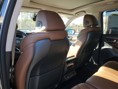 Certified 2023 Acura MDX SH-AWD w/ Technology Package image 13