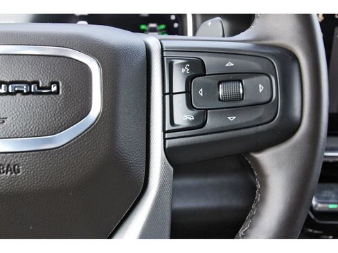 Used 2025 GMC Sierra 1500 Denali w/ Denali Reserve Package AWD/4WD image 19