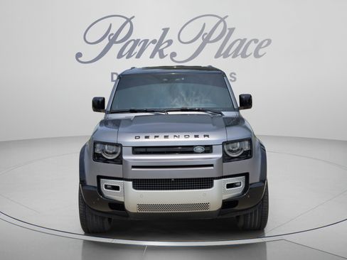 Used 2023 Land Rover Defender 110 S AWD/4WD image 8