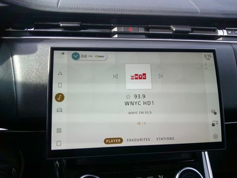 Used 2023 Land Rover Range Rover Sport SE image 29