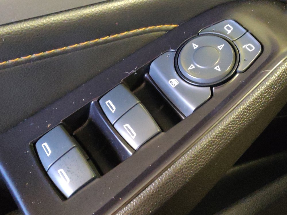 Used 2020 Chevrolet Traverse LS FWD image 27