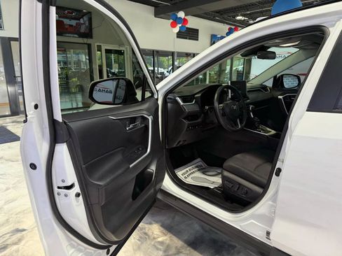 Used 2023 Toyota RAV4 XLE w/ Convenience Package AWD/4WD image 25