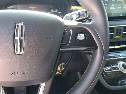 Certified 2021 Lincoln Corsair FWD image 24