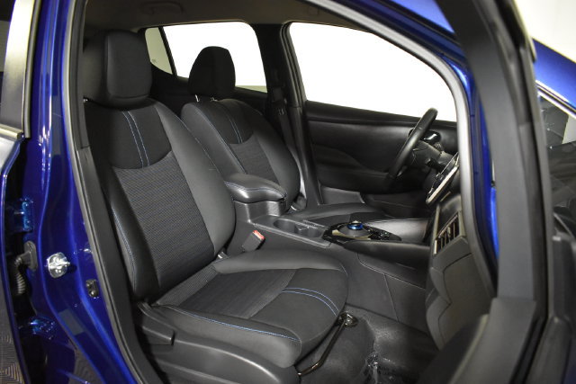 Certified 2024 Nissan Leaf SV Plus FWD image 33