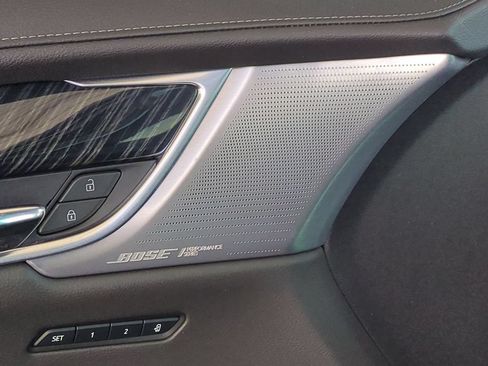 Certified 2023 Cadillac XT6 Premium Luxury FWD image 28