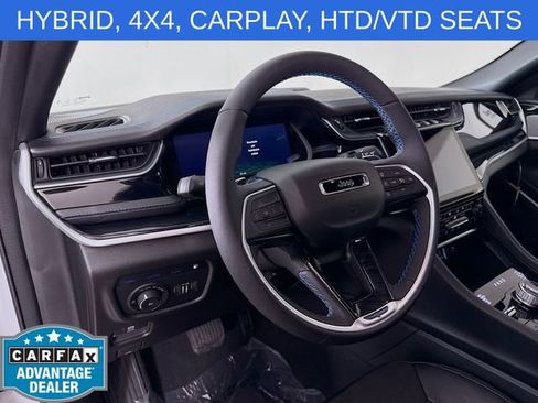 Used 2024 Jeep Grand Cherokee Trailhawk AWD/4WD image 9