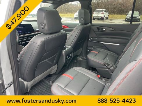 Used 2024 Chevrolet Traverse RS image 15
