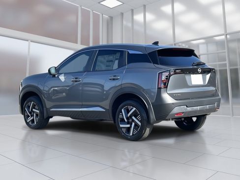 New 2026 Nissan Kicks SV image 2