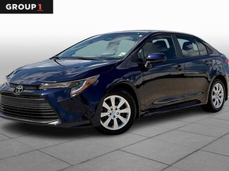 Used 2023 Toyota Corolla LE image 1