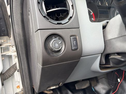 Used 2016 Ford F550 4x4 Crew Cab Super Duty image 25