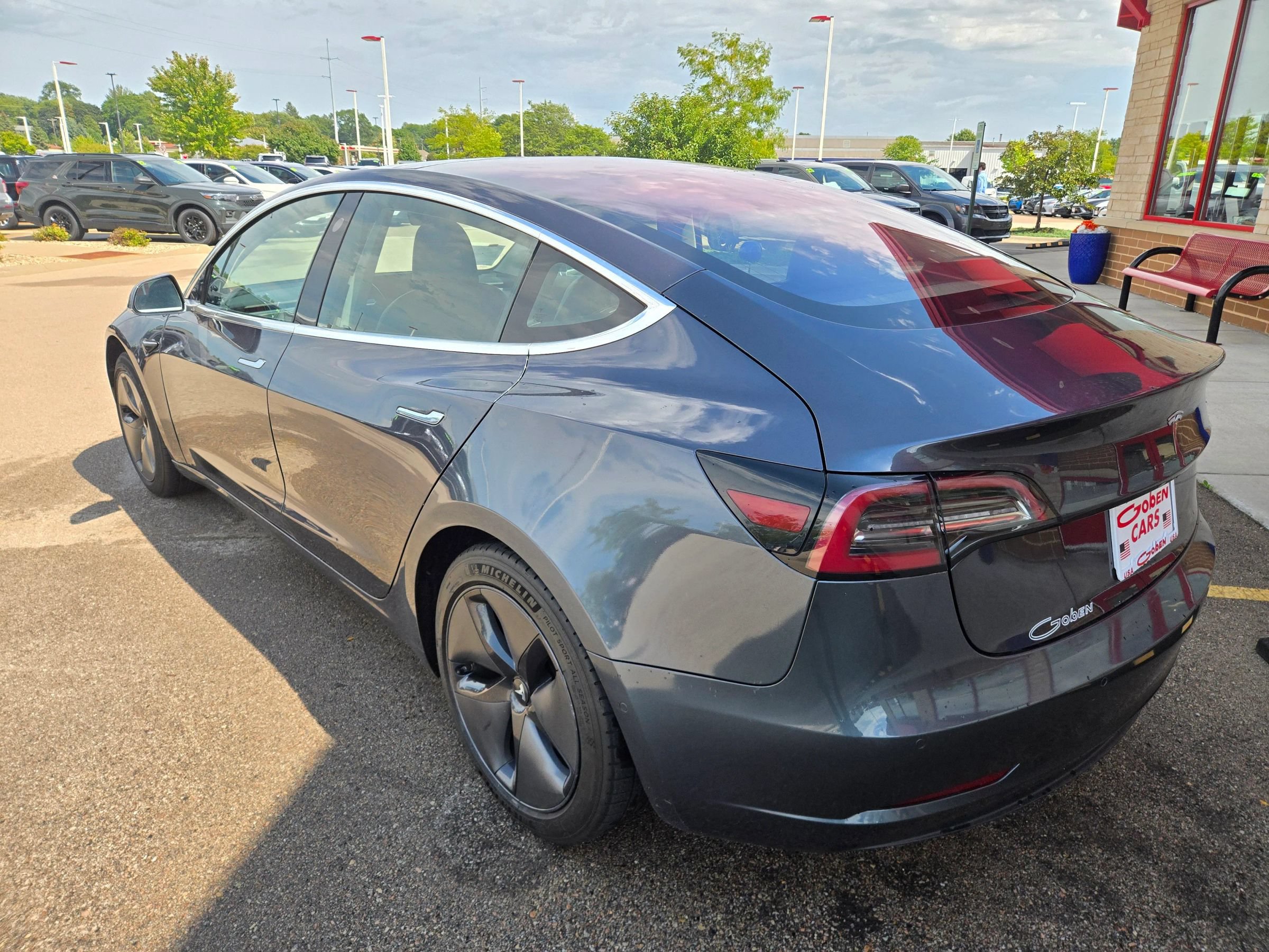 Used 2018 Tesla Model 3 Long Range RWD image 6