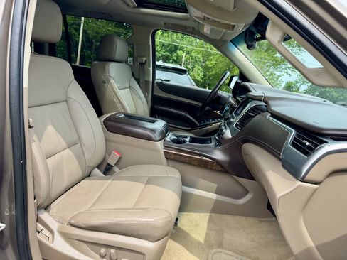 Used 2016 Chevrolet Suburban LT AWD/4WD image 26
