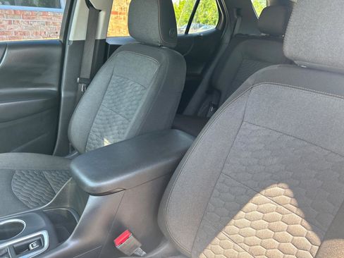 Used 2021 Chevrolet Equinox LT AWD/4WD image 19