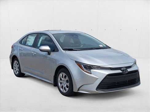 New 2025 Toyota Corolla LE image 6