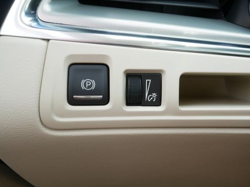 Used 2017 Cadillac XT5 Premium Luxury AWD/4WD image 26