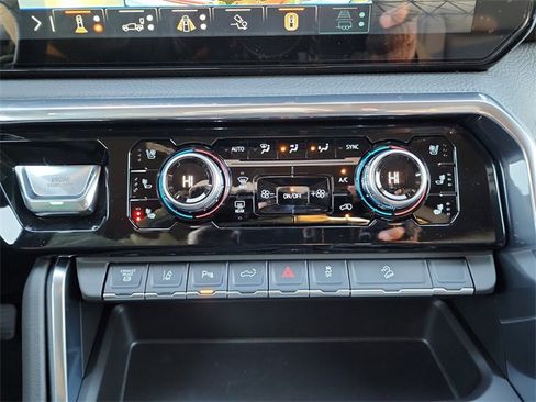 New 2026 GMC Sierra 2500 Denali w/ Denali Reserve Package image 25