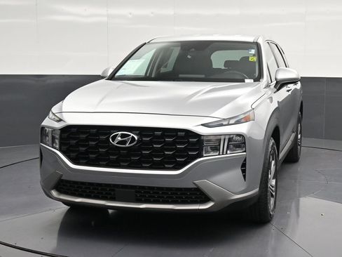 Used 2023 Hyundai Santa Fe SE FWD image 6