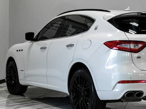 Used 2018 Maserati Levante GranSport AWD/4WD image 13