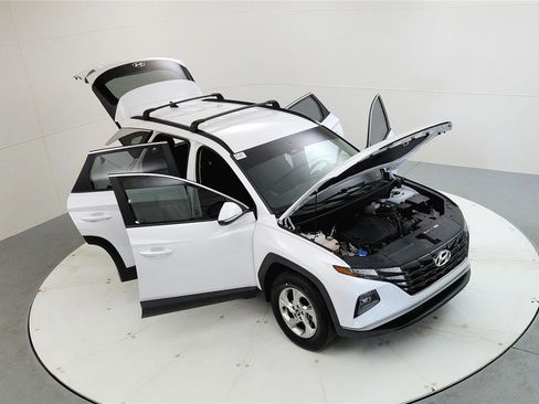 Used 2023 Hyundai Tucson SEL w/ Cargo Package image 15