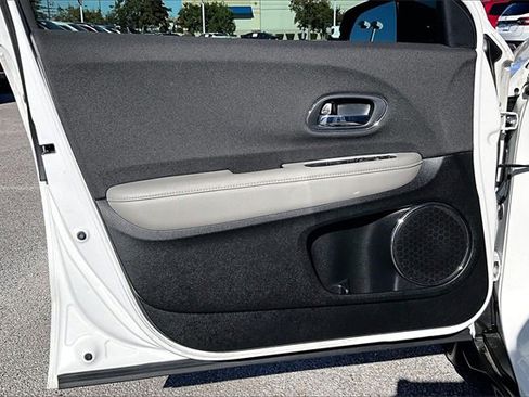 Used 2020 Honda HR-V EX image 17