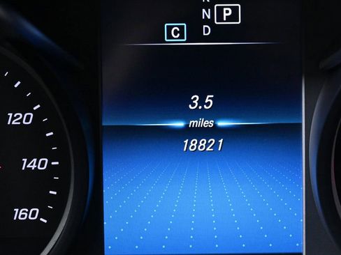 Used 2022 Mercedes-Benz GLC 300 image 12