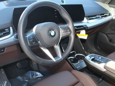 Used 2025 BMW X1 xDrive28i w/ Premium Package image 14