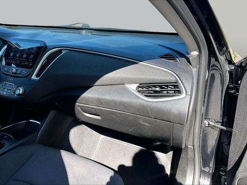 Used 2024 Chevrolet Malibu LT FWD image 19