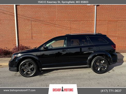 Used 2020 Dodge Journey Crossroad image 2