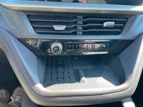 Used 2025 Ford Explorer ST-Line w/ ST-Line Street Pack image 18