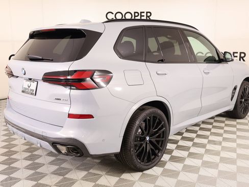 New 2026 BMW X5 xDrive40i w/ M Sport Package AWD/4WD image 22