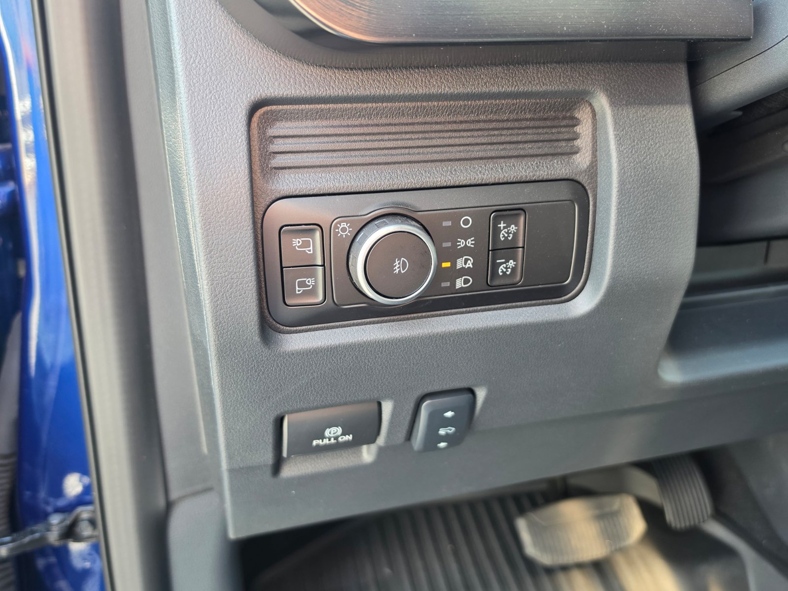 Used 2026 Ford F550 4x4 Crew Cab Super Duty image 21