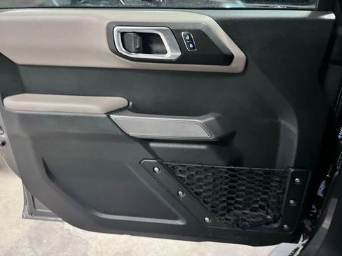 Used 2023 Ford Bronco Wildtrak AWD/4WD image 21