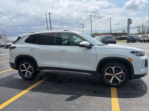 New 2026 Volkswagen Tiguan SE AWD/4WD image 8