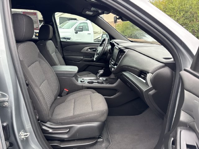 Used 2023 Chevrolet Traverse LT AWD/4WD image 28