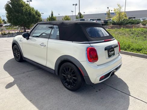 Used 2017 MINI Cooper S FWD image 3