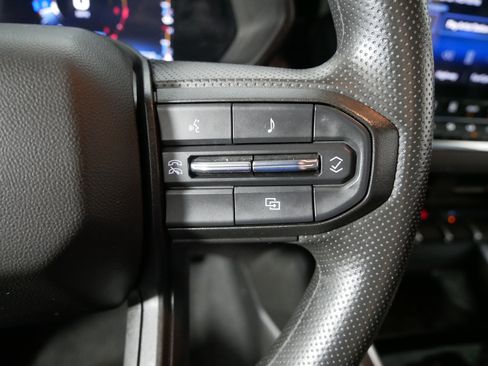 Used 2023 Chevrolet Colorado Trail Boss image 28