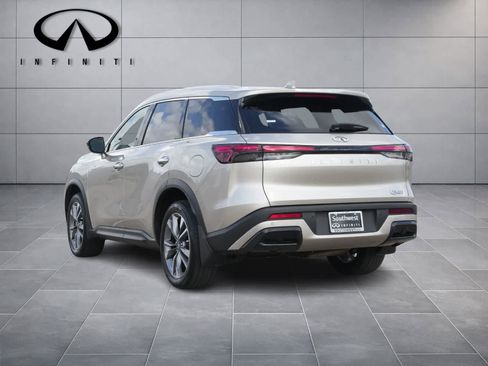 Used 2024 INFINITI QX60 Luxe image 5