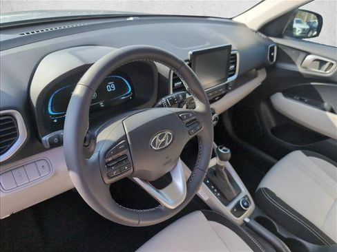 New 2026 Hyundai Venue SEL image 3