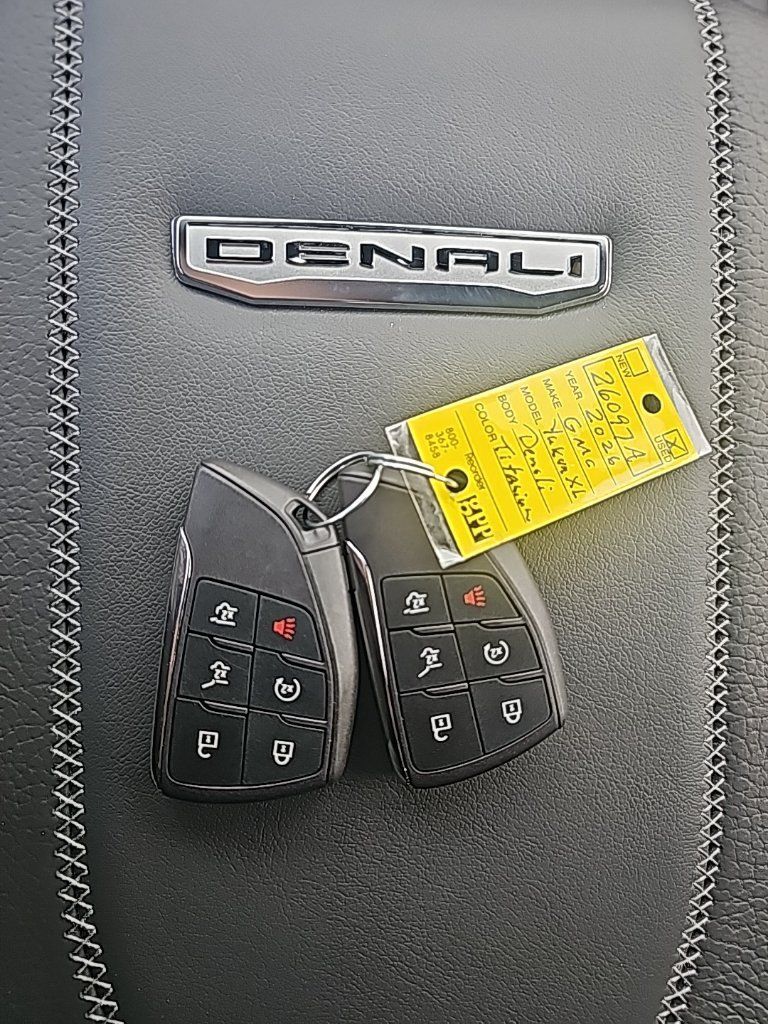 Used 2026 GMC Yukon XL Denali w/ Sun & Power Step Package AWD/4WD image 36