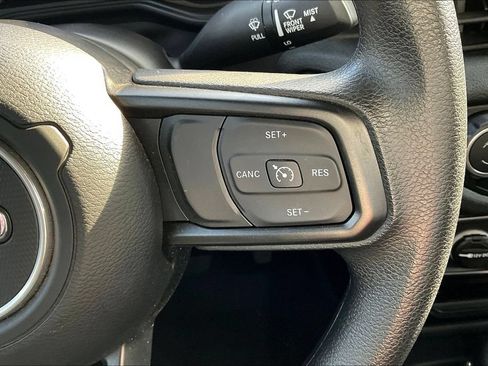 Used 2026 Jeep Wrangler Sport AWD/4WD image 10