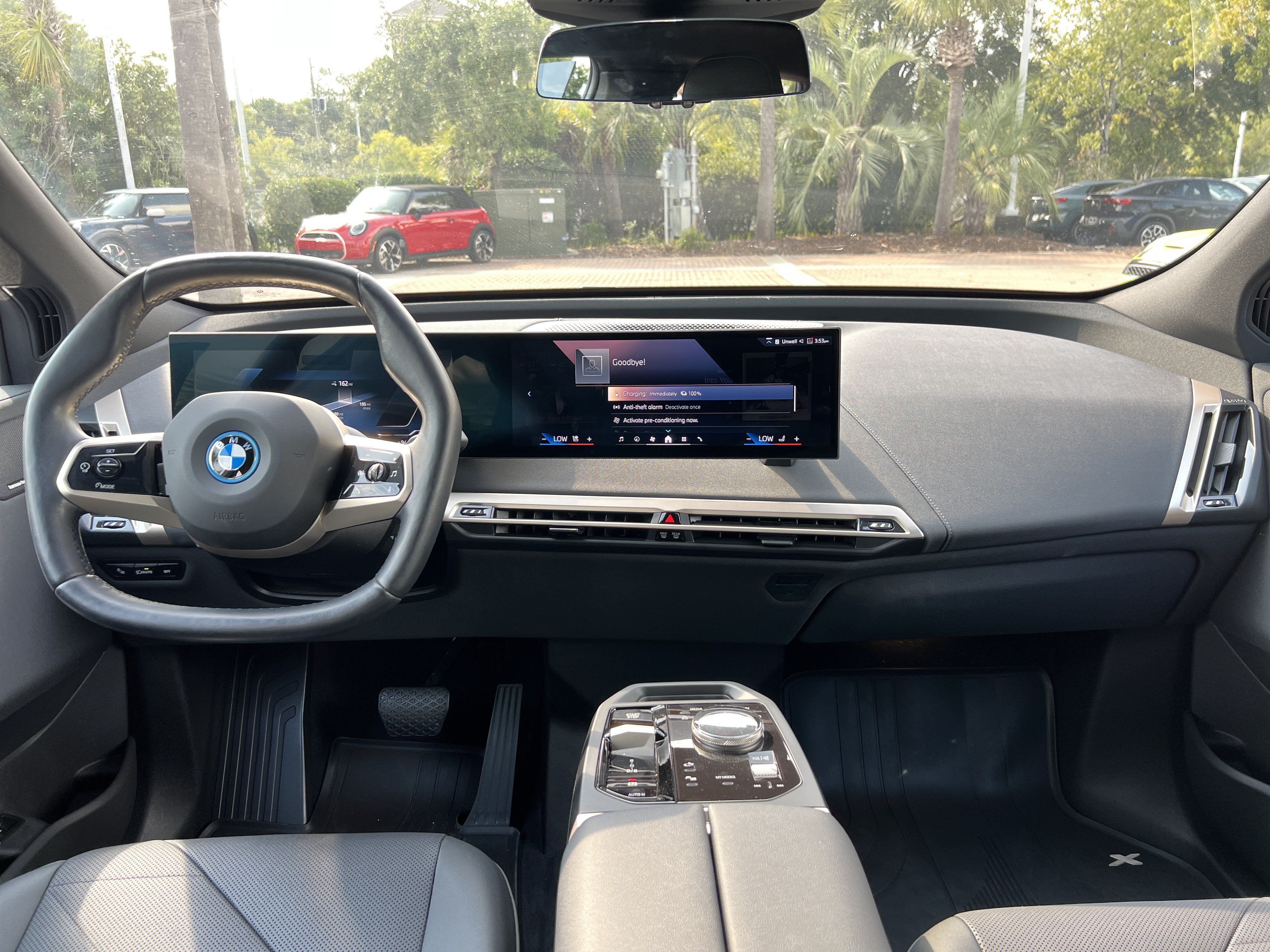 Used 2024 BMW iX xDrive50 w/ Premium Package AWD/4WD image 23