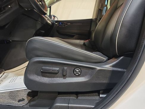Certified 2025 Honda Odyssey Touring image 14