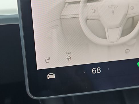 Used 2022 Tesla Model Y Performance AWD/4WD image 22